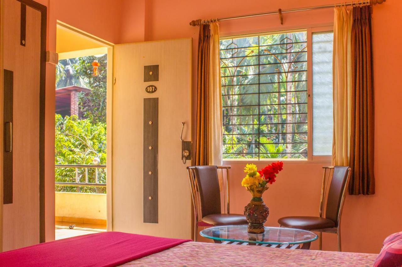 Maitreya Beach Resort Diveagar Exterior photo