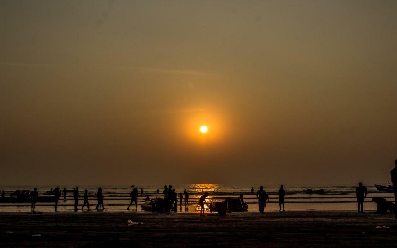 Maitreya Beach Resort Diveagar Exterior photo