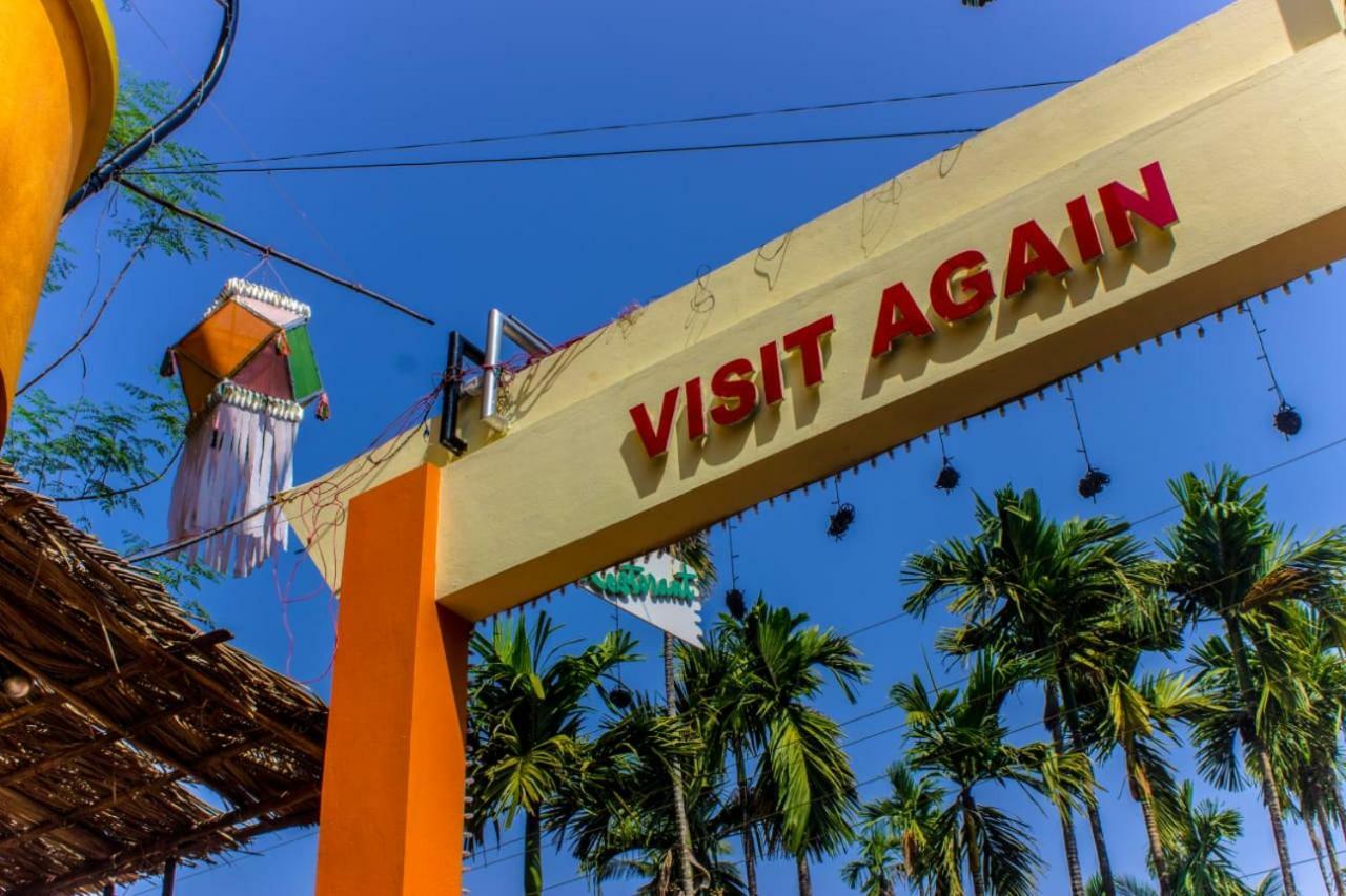 Maitreya Beach Resort Diveagar Exterior photo